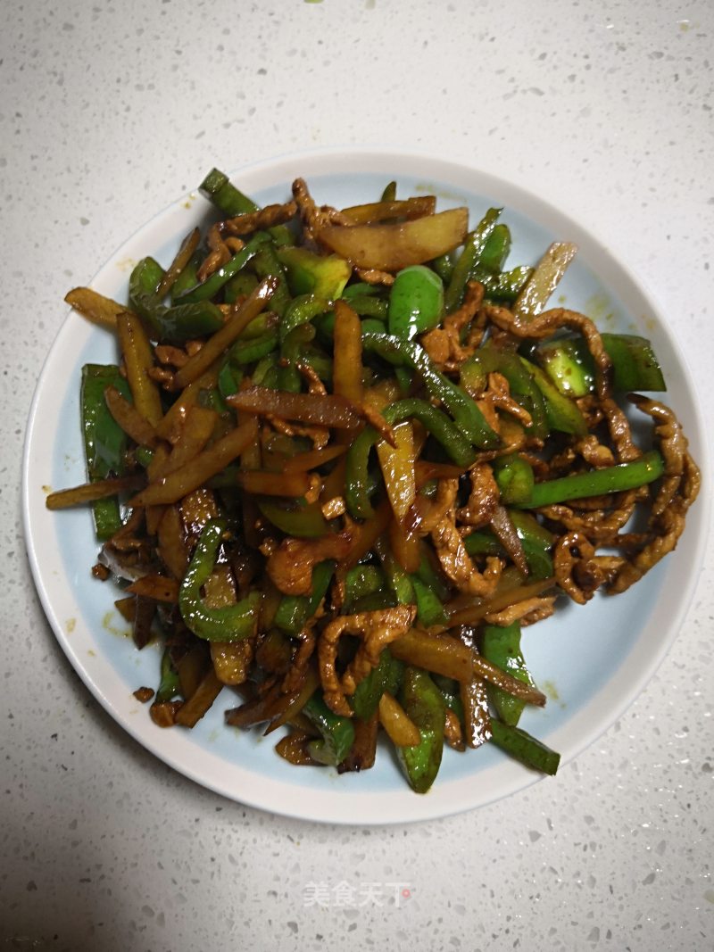 Stir-fried Pork with Green Peppers and Potatoes recipe