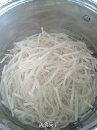 Sanding Lo Noodles recipe