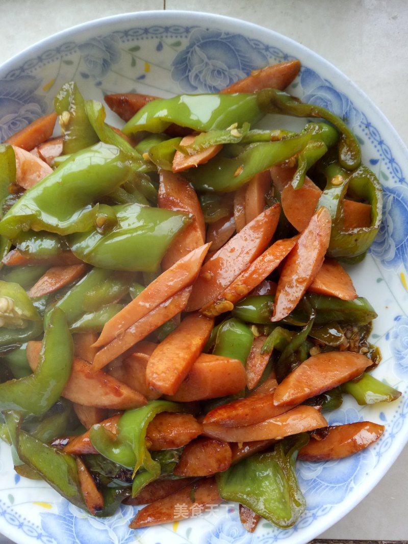 Stir-fried Ham Sausage with Green Peppers recipe