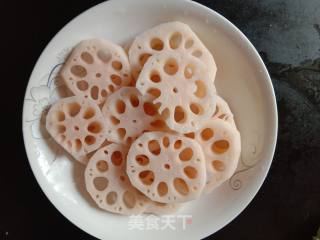 Steamed Pork with Lotus Root Noodles recipe