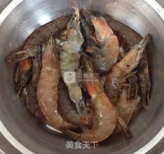 Fried Sea Prawns with Chrysanthemum recipe