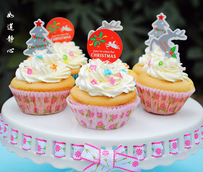 Yogurt Chiffon Cupcakes