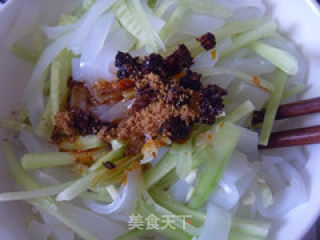 [zero Level Can Also Create Delicious Cold Dishes]-cucumber with Vermicelli recipe