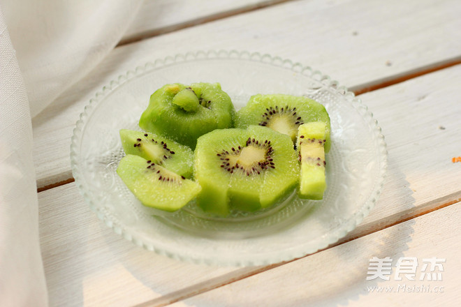 Kiwi Yogurt Smoothie recipe