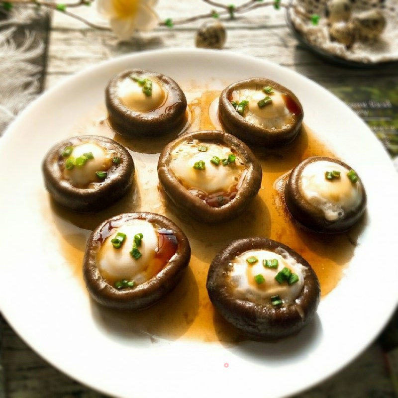 Steamed Quail Eggs with Shiitake Mushrooms recipe