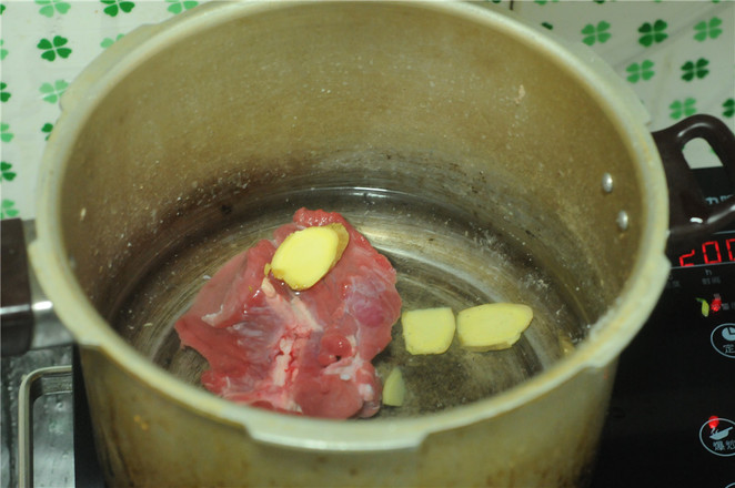 Qiwei Braised Beef Noodles recipe