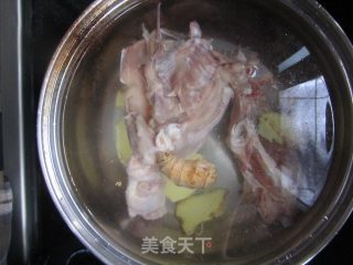 Snail Chicken Feet Soup recipe