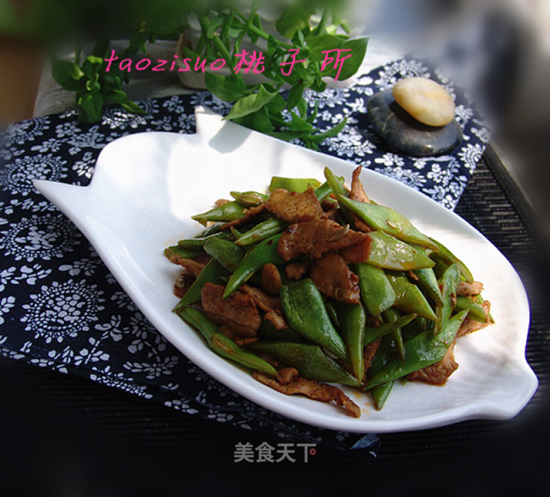 Stir-fried Pork with Lentils recipe