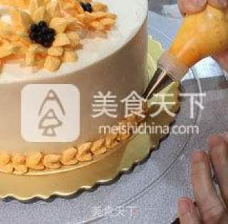 【sunflower Decorated Cake】 recipe