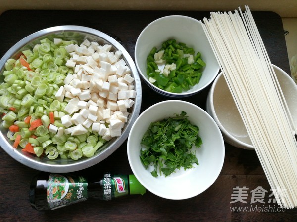 Noodles with Beans and Pleurotus recipe