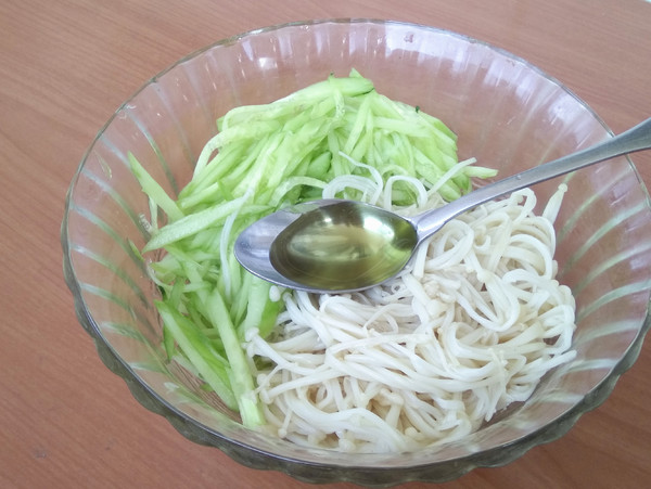 Sweet and Sour Cucumber Enoki Mushroom recipe