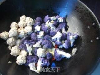 Fried Seafood Balls with Seaweed Flowers recipe