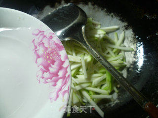 Stir-fried Pugua with Minced Meat and Pickled Vegetables recipe