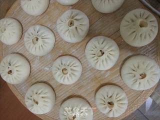 Chinese Cabbage and Pork Buns recipe