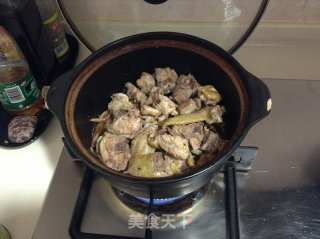 Claypot Dishes---------squid Braised Chicken recipe