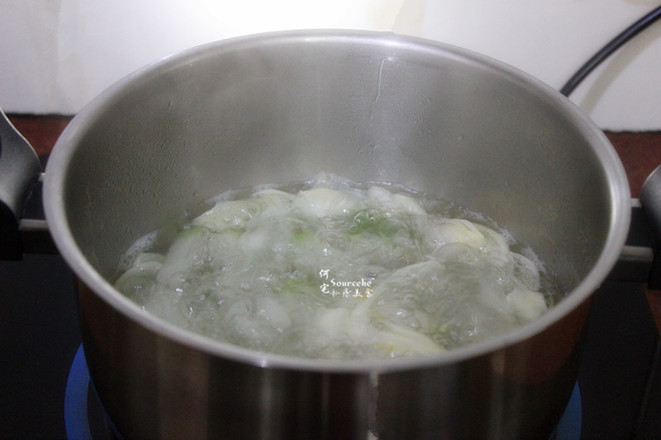 Winter Melon Lily Soup recipe