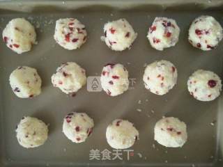 #新良首第届烤大赛# Sweet Chocolate Coconut Cranberry Mooncakes recipe