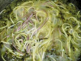 Yellow Croaker Simmered Noodles recipe