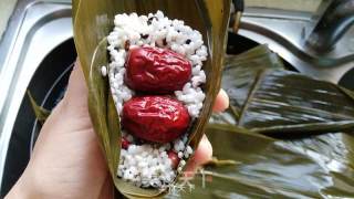 Glutinous Rice Dumplings with Red Dates and Red Beans recipe