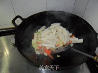 Stir-fried Rice Cake with Sausage recipe