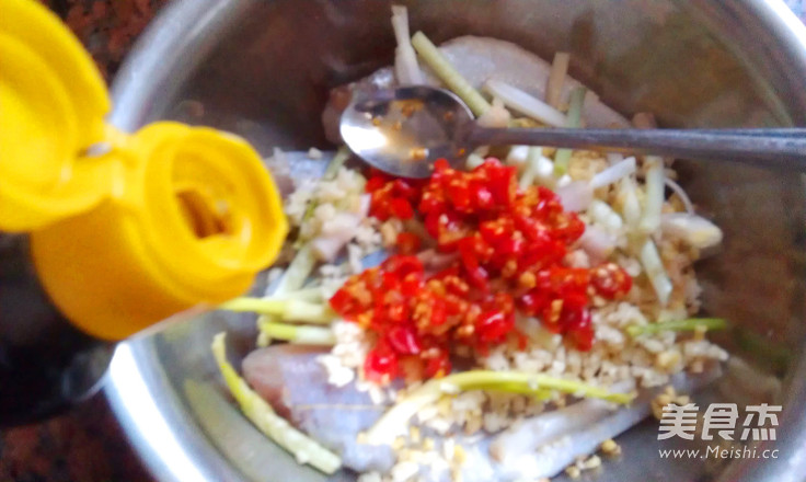 Chopped Red Pepper Fish recipe