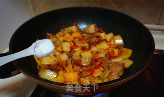 Spicy Pork Belly Stir-fried King Pleurotus recipe