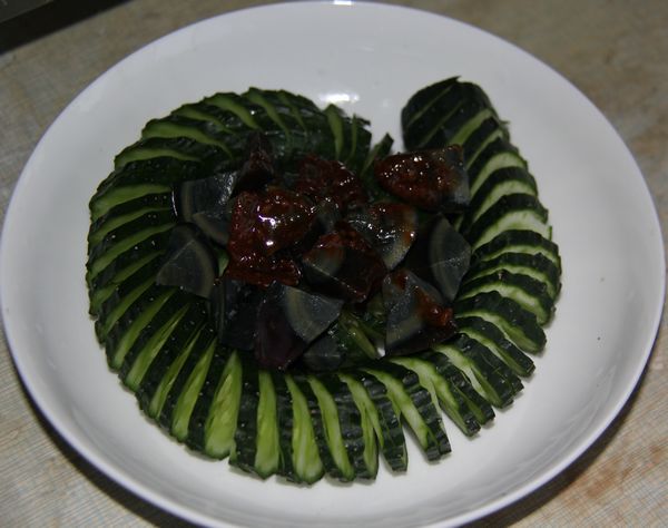 Minyi Cucumber Mix with Preserved Eggs recipe