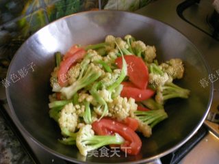 Stir-fried Cauliflower Tomatoes recipe