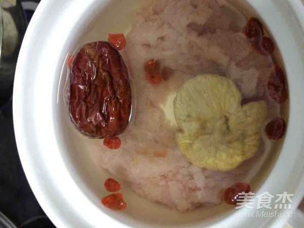 Red Dates and Wolfberry Stewed Lean Meat Soup recipe