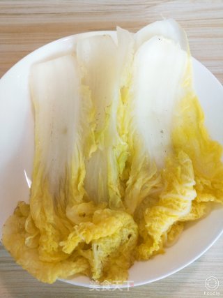 A Delicious Vegetarian "pickled Pepper Vermicelli Steamed Golden Needle Roll" recipe