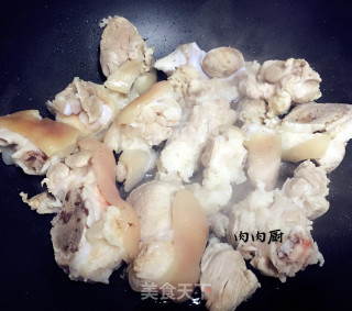 #trust之美#peanut Stewed Pig's Trotters#肉肉厨 recipe