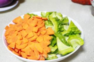 Stir-fried Bitter Gourd with Pork Belly recipe