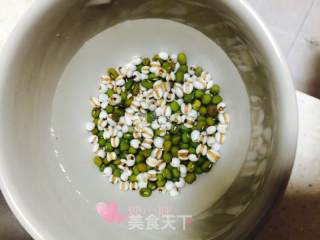 Soap Rice Mung Bean Barley Congee recipe