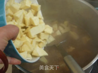 Stewed Chicken with Bamboo Shoots in Casserole recipe
