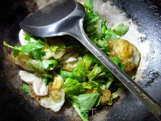 Stir-fried Quail Eggs with Soy Protein and Celery recipe