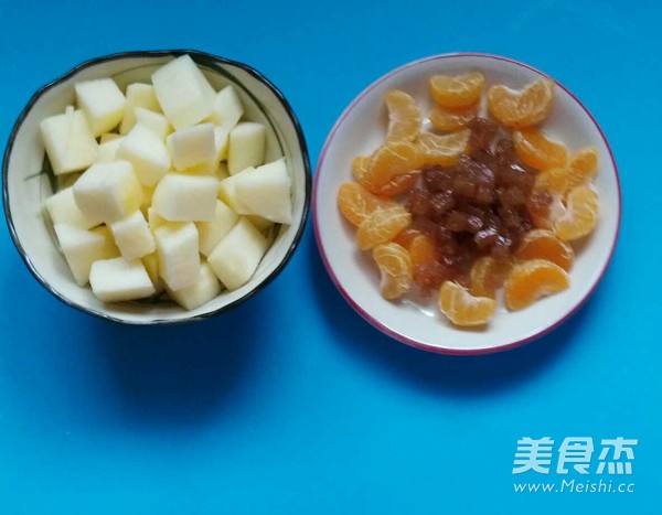 Sweet and Sour Fruit Soup recipe