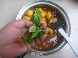 Roast Beef with Small Potatoes recipe