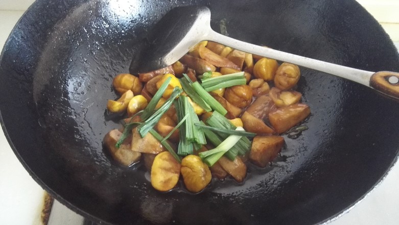 Pan-fried Taro Chestnuts recipe