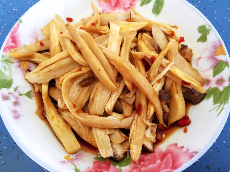 Shredded Eryngii Mushrooms in Cold Dressing recipe