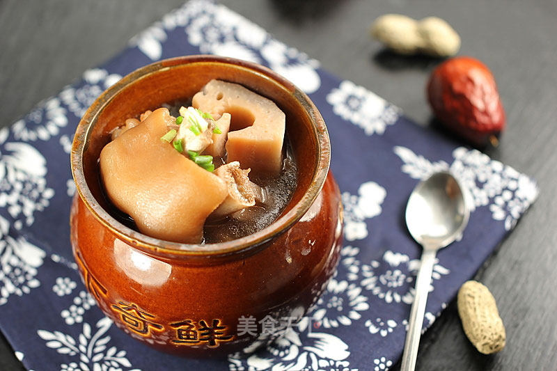 Calla Lily Lotus Root Soup recipe