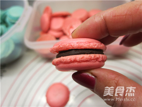 Colorful French Macarons recipe