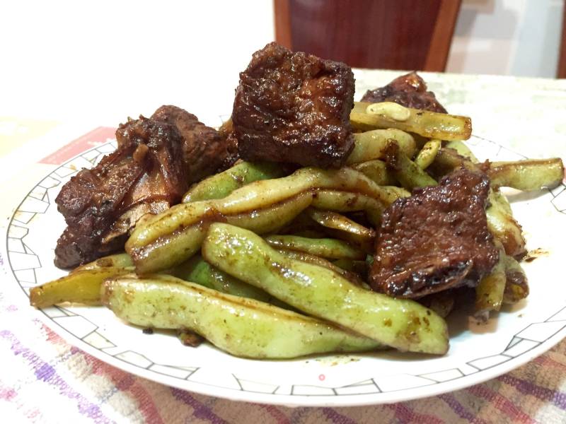 Braised Pork Ribs with Kidney Beans recipe