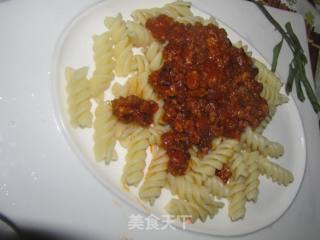 Screw-type Spaghetti with Minced Meat recipe