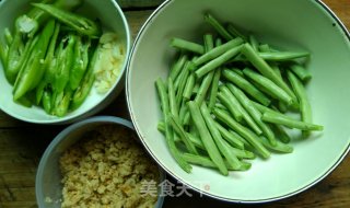 Stir-fried String Beans with Chili Pepper recipe