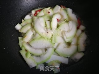 Stir-fried Gourd Slices recipe