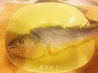 Crispy Yellow Croaker in Tomato Sauce recipe