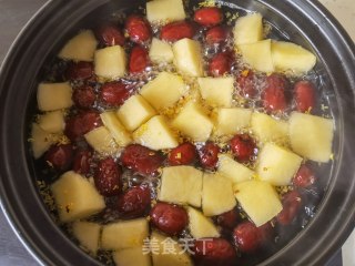 Chinese Wolfberry Apple Red Date Water recipe