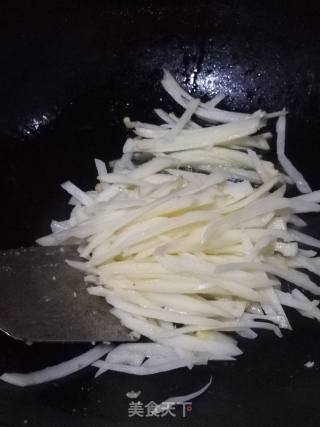 Stir-fried Lotus Root with Tomatoes recipe