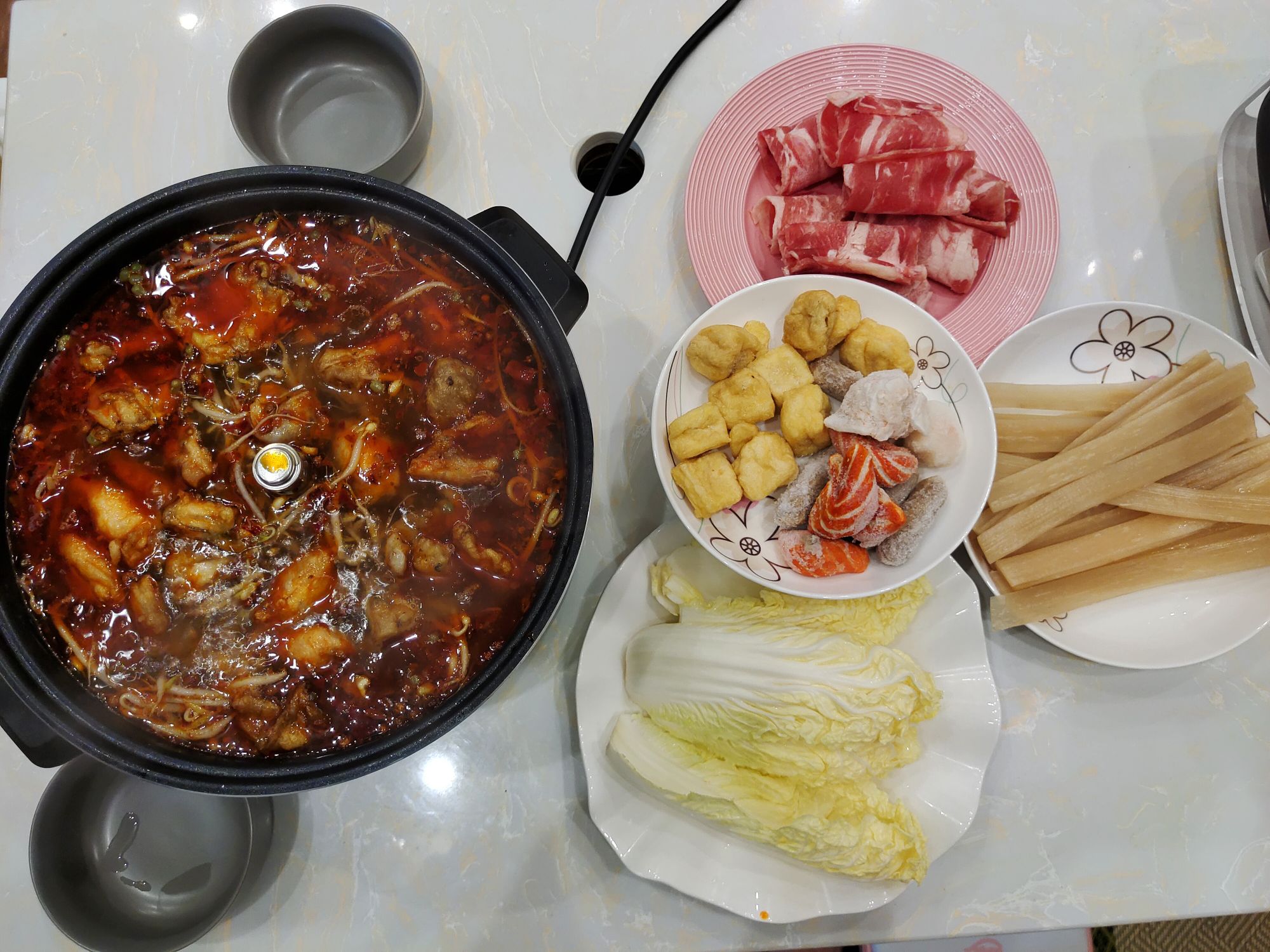 Spicy and Spicy Bullfrog Hot Pot recipe