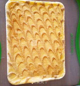 Feather Pattern Cake recipe